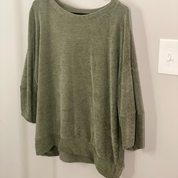 Cherish Forest Green Off-The Shoulder Sweater S NWOT - Picture 1 of 4